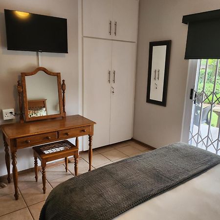 Rosewood Guest Cottage ヴリヘイド エクステリア 写真